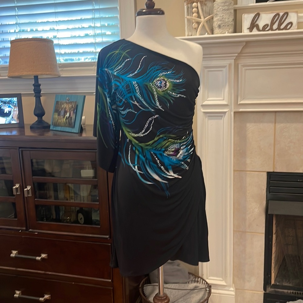 Bisou Bisou Peacock one shoulder Party dress! Size 8 like new! Worn once!